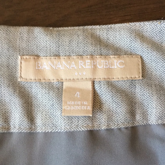 Banana Republic mini skirt - Picture 2 of 2